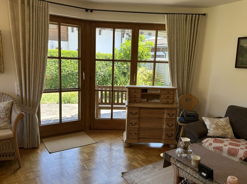 Ruhige 3-Zimmer EG-Wohnung mit wunderbarem Bergblick in Garmisch-Partenkirchen